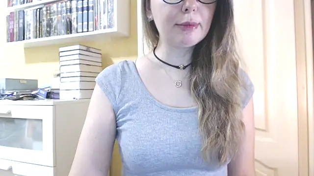 Snapshot of Tasiya chatting on 02/19/26, 10:23 Tasiya online show from 02/19/26, 10:23