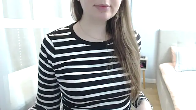 Snapshot of Tasiya chatting on 05/18/26, 08:24 Tasiya online show from 05/18/26, 08:24