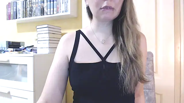 Snapshot of Tasiya chatting on 02/25/26, 01:33 Tasiya online show from 02/25/26, 01:33