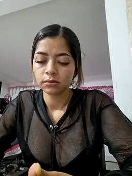  as una77 online show from 03/04/26, 01:24