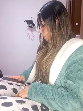  as una77 online show from 03/25/26, 04:56