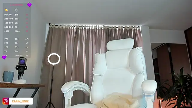 karinnixx online show from 02/12/26, 02:28