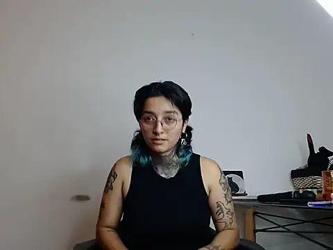 Snapshot of Ivyravens chatting on 02/06/26, 11:23 Ivyravens online show from 02/06/26, 11:23