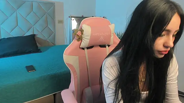 Chloe Miller 2 online show from 02/13/26, 07:03