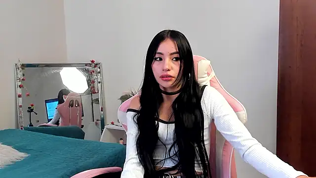 Chloe Miller 2 online show from 03/10/26, 07:18