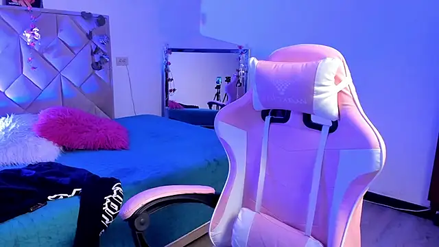 Chloe Miller 2 online show from 03/09/26, 03:26