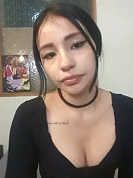 Snapshot of Chloe_Miller_2 chatting on 05/19/26, 02:29 Chloe Miller 2 online show from 05/19/26, 02:29