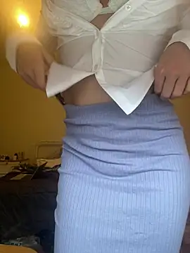 Snapshot of kadycatxx chatting on 02/17/26, 04:26 kadycatxx online show from 02/17/26, 04:26