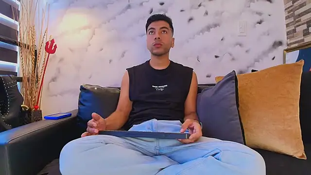 Max Hornye online show from 03/20/26, 07:04