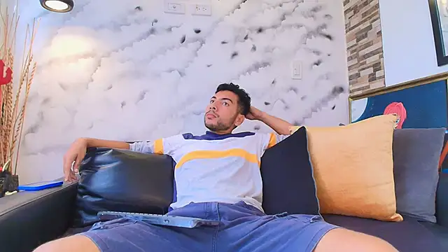 Max Hornye online show from 03/06/26, 06:47