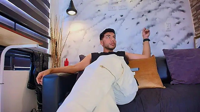 Max Hornye online show from 02/18/26, 06:37