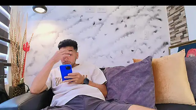 Max Hornye online show from 02/26/26, 06:41