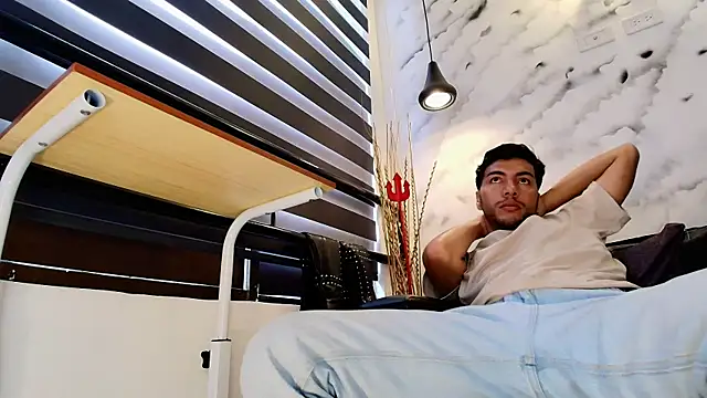 Max Hornye online show from 02/21/26, 07:16