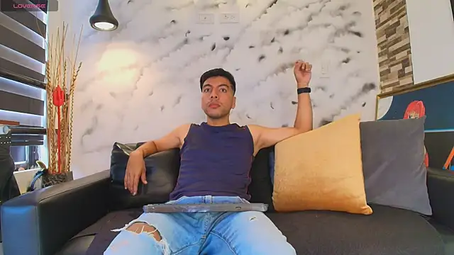 Max Hornye online show from 04/13/26, 07:18