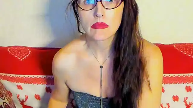 Snapshot of beddable_woman chatting on 02/24/26, 08:31 beddable woman online show from 02/24/26, 08:31