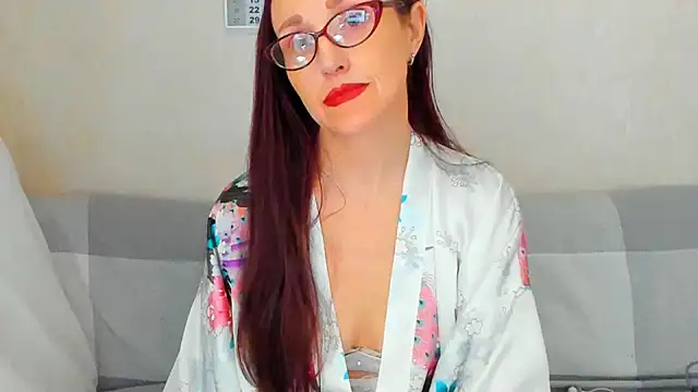 Snapshot of beddable_woman chatting on 05/14/26, 07:38 beddable woman online show from 05/14/26, 07:38
