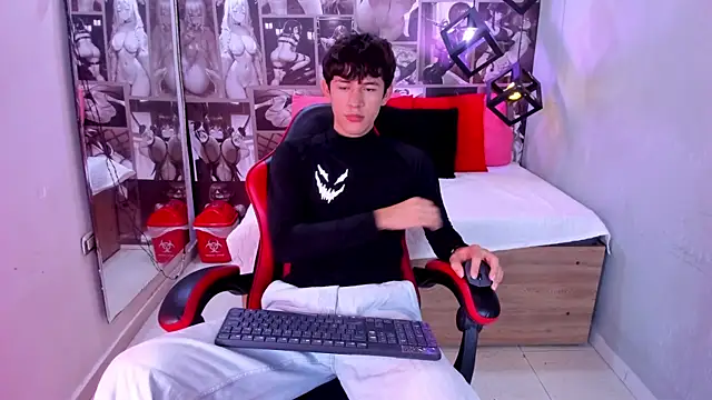 Christian Foxx online show from 05/07/26, 01:47
