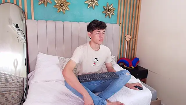 Christian Foxx online show from 03/22/26, 02:29