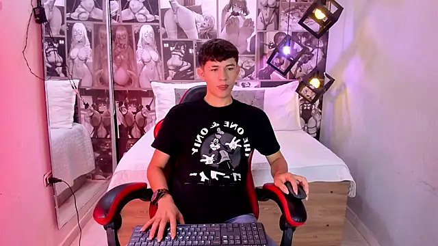 Christian Foxx online show from 03/18/26, 06:31