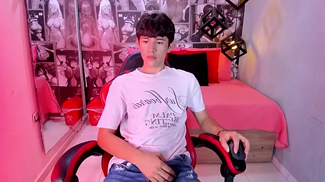 Christian Foxx online show from 05/05/26, 01:47