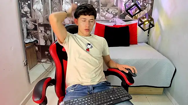 Christian Foxx online show from 05/16/26, 03:27