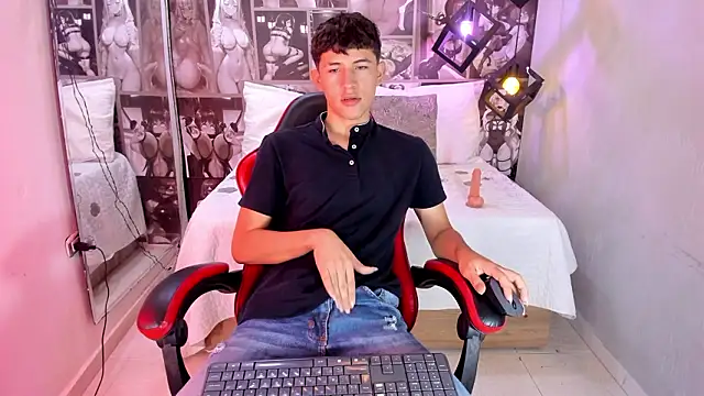 Christian Foxx online show from 03/17/26, 01:58