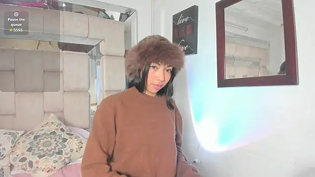 Eva cute7 online show from 03/25/26, 04:12