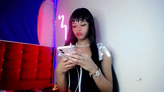 DahliaGill online show from 04/07/26, 11:17