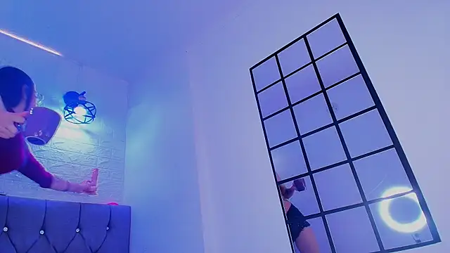 lala purple online show from 04/11/26, 07:06