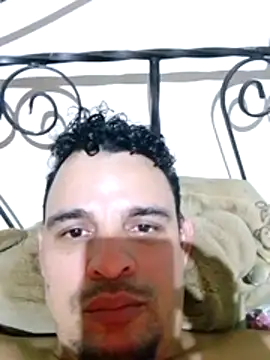 Snapshot of polla_large_active chatting on 04/06/26, 04:19 polla large active online show from 04/06/26, 04:19