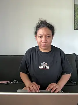 daphne grande online show from 02/20/26, 04:31