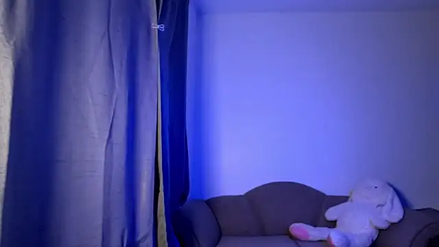 Chinicr18 online show from 03/25/26, 02:12