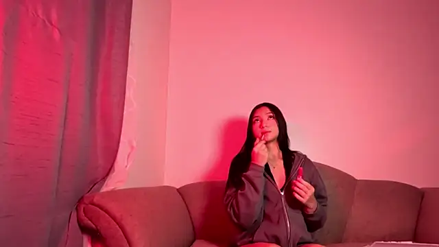 Chinicr18 online show from 03/21/26, 04:35