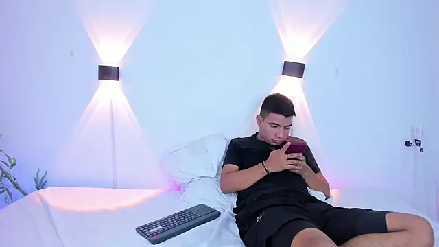 Snapshot of blacke1 chatting on 02/25/26, 02:23 blacke1 online show from 02/25/26, 02:23