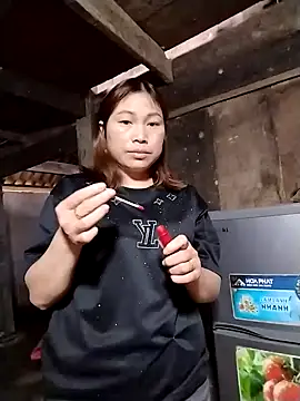 Snapshot of cong1122 chatting on 02/14/26, 09:20 cong1122 online show from 02/14/26, 09:20