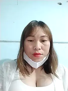 Snapshot of cong1122 chatting on 02/11/26, 10:15 cong1122 online show from 02/11/26, 10:15