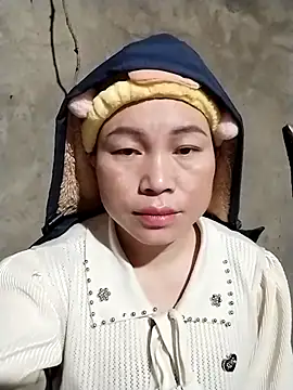 Snapshot of cong1122 chatting on 02/17/26, 09:56 cong1122 online show from 02/17/26, 09:56