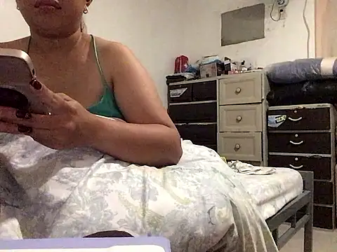 Snapshot of lady_candy85 chatting on 02/09/26, 09:29 lady candy85 online show from 02/09/26, 09:29