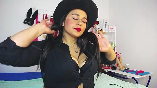 shannon queen- online show from 02/11/26, 03:50