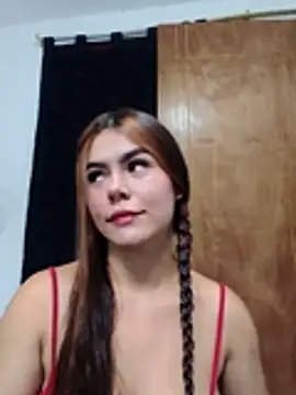 Snapshot of EmiNavarro chatting on 07/11/26, 08:53 EmiNavarro online show from 07/11/26, 08:53