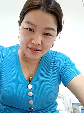 Snapshot of Jennie_dogy chatting on 04/11/26, 01:24 Jennie dogy online show from 04/11/26, 01:24