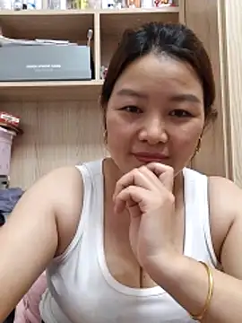 Snapshot of Jennie_dogy chatting on 06/08/26, 01:33 Jennie dogy online show from 06/08/26, 01:33