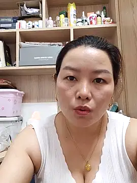 Snapshot of Jennie_dogy chatting on 06/23/26, 01:58 Jennie dogy online show from 06/23/26, 01:58