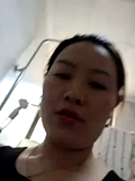 Snapshot of Jennie_dogy chatting on 04/12/26, 02:48 Jennie dogy online show from 04/12/26, 02:48