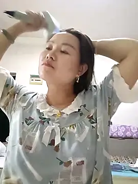 Snapshot of Jennie_dogy chatting on 04/10/26, 01:18 Jennie dogy online show from 04/10/26, 01:18