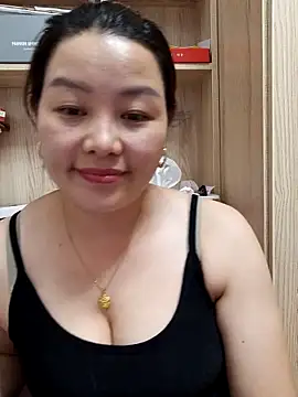 Snapshot of Jennie_dogy chatting on 06/07/26, 02:22 Jennie dogy online show from 06/07/26, 02:22