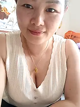 Snapshot of Jennie_dogy chatting on 03/31/26, 03:08 Jennie dogy online show from 03/31/26, 03:08