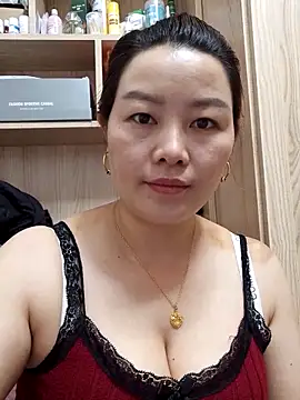 Jennie dogy online show from 05/18/26, 11:31