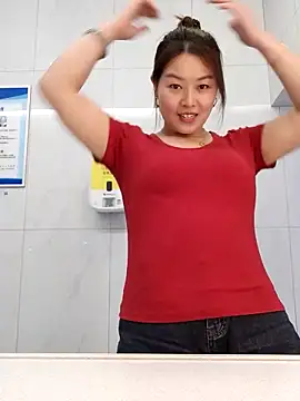 Snapshot of Jennie_dogy chatting on 04/14/26, 03:06 Jennie dogy online show from 04/14/26, 03:06