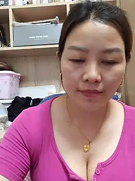 Snapshot of Jennie_dogy chatting on 06/27/26, 12:22 Jennie dogy online show from 06/27/26, 12:22